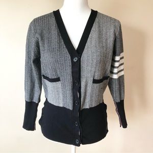 V-neck cardigan for women